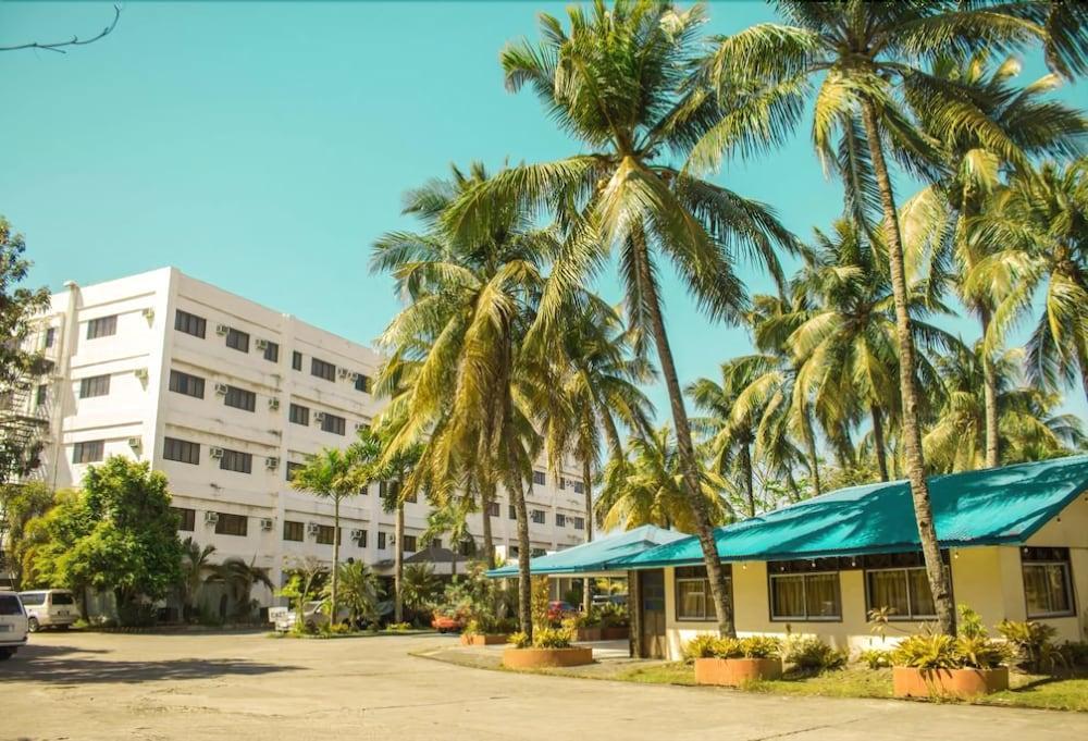 Acacia Hotel Bacolod Exteriör bild